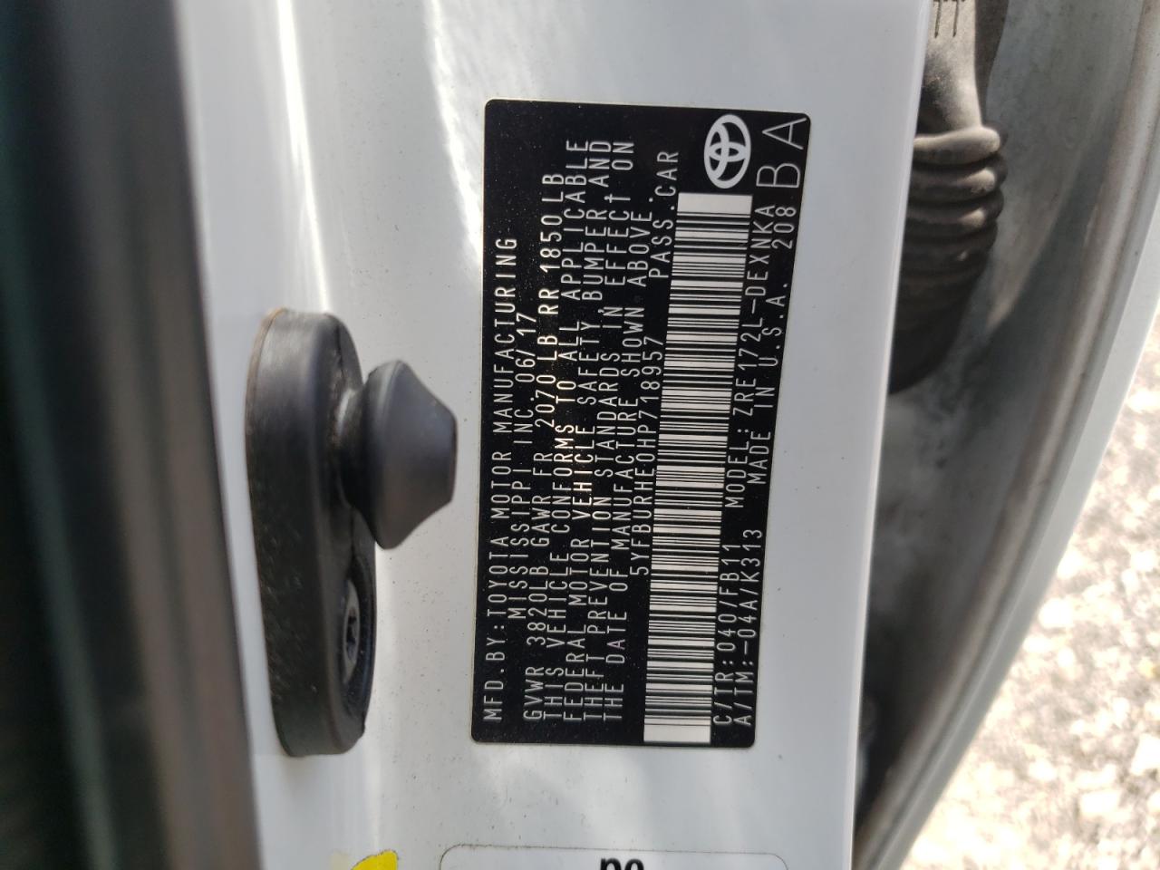 5YFBURHE0HP718957 2017 Toyota Corolla L