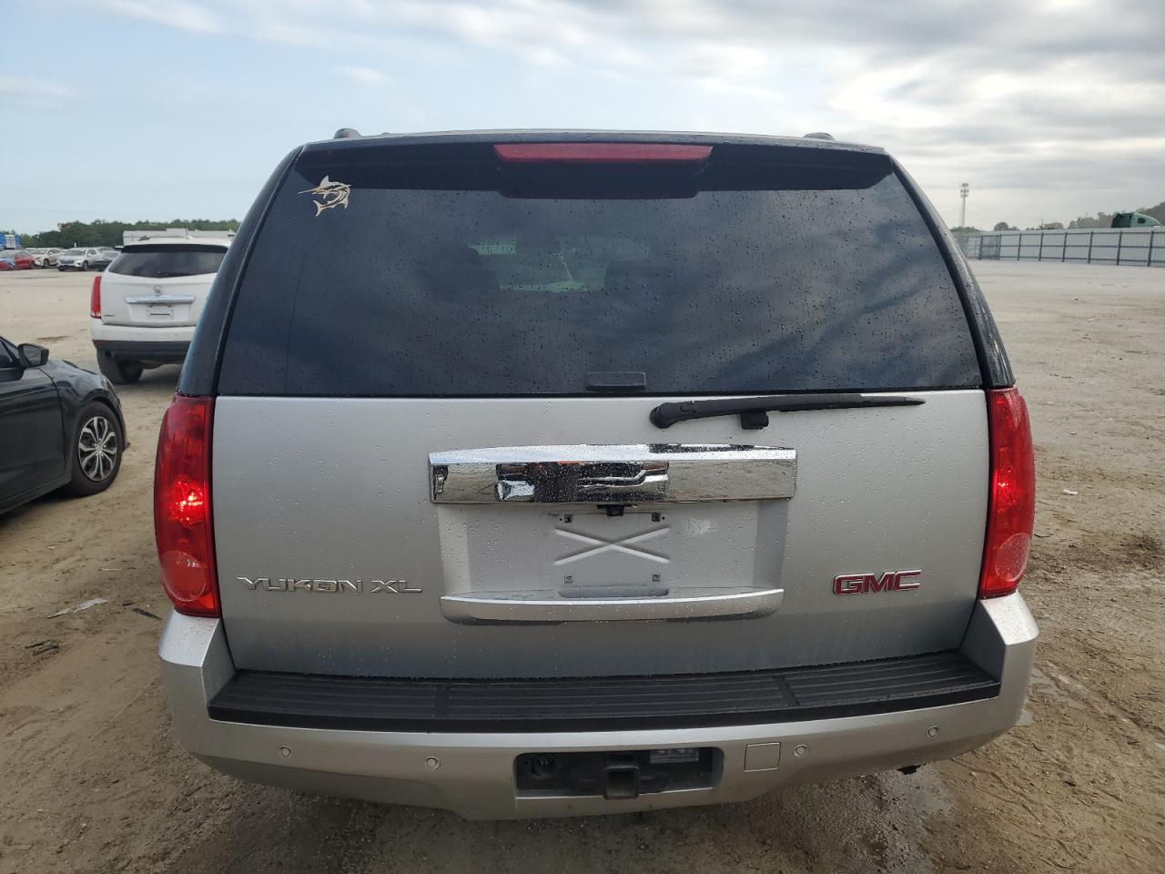 1GKS1KE03DR298995 2013 GMC Yukon Xl C1500 Slt