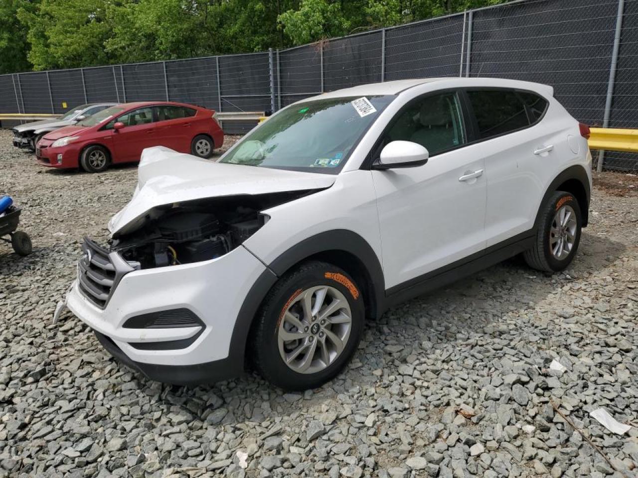 KM8J23A4XHU271228 2017 Hyundai Tucson Se