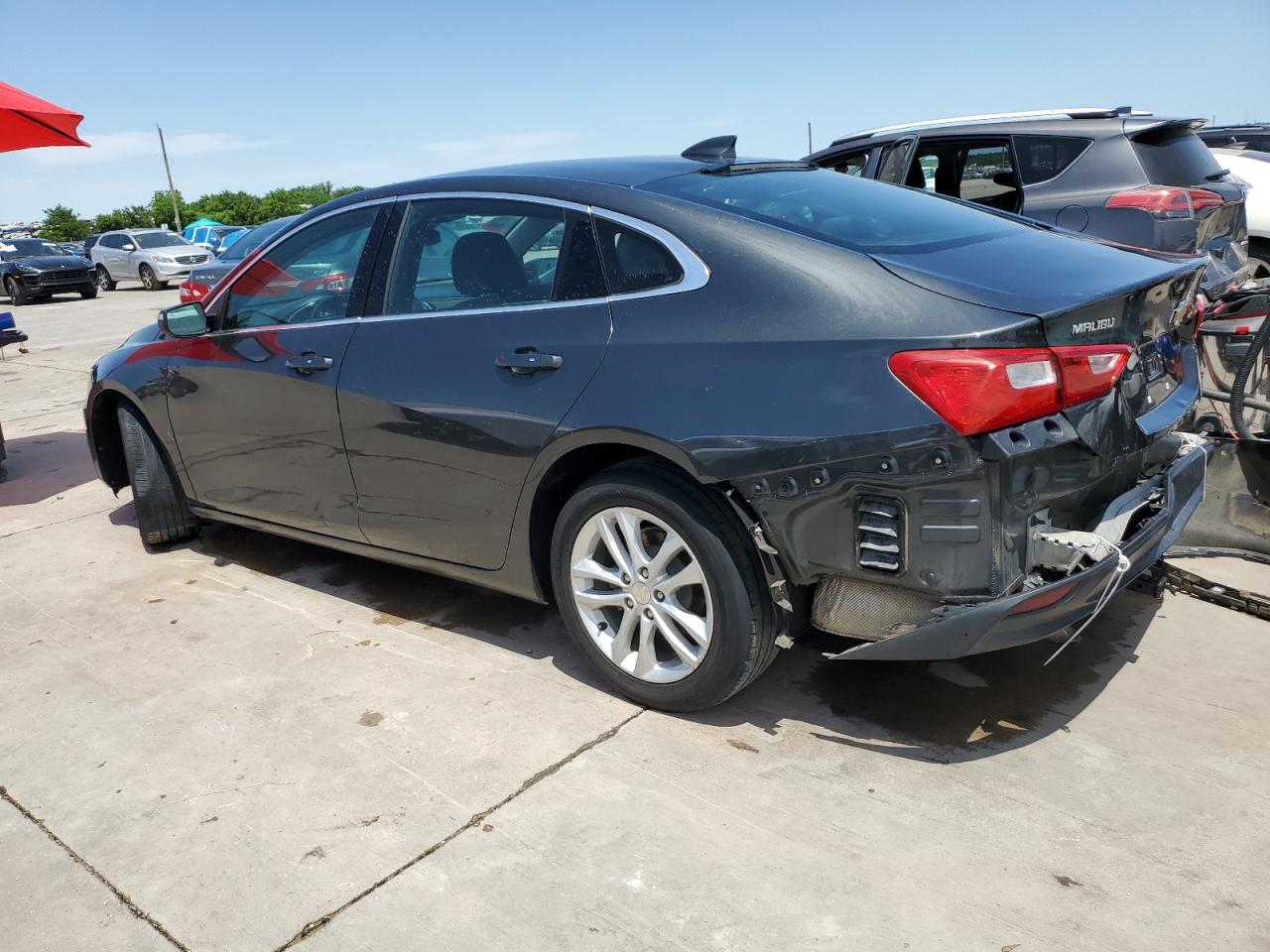 1G1ZD5ST9JF185687 2018 Chevrolet Malibu Lt