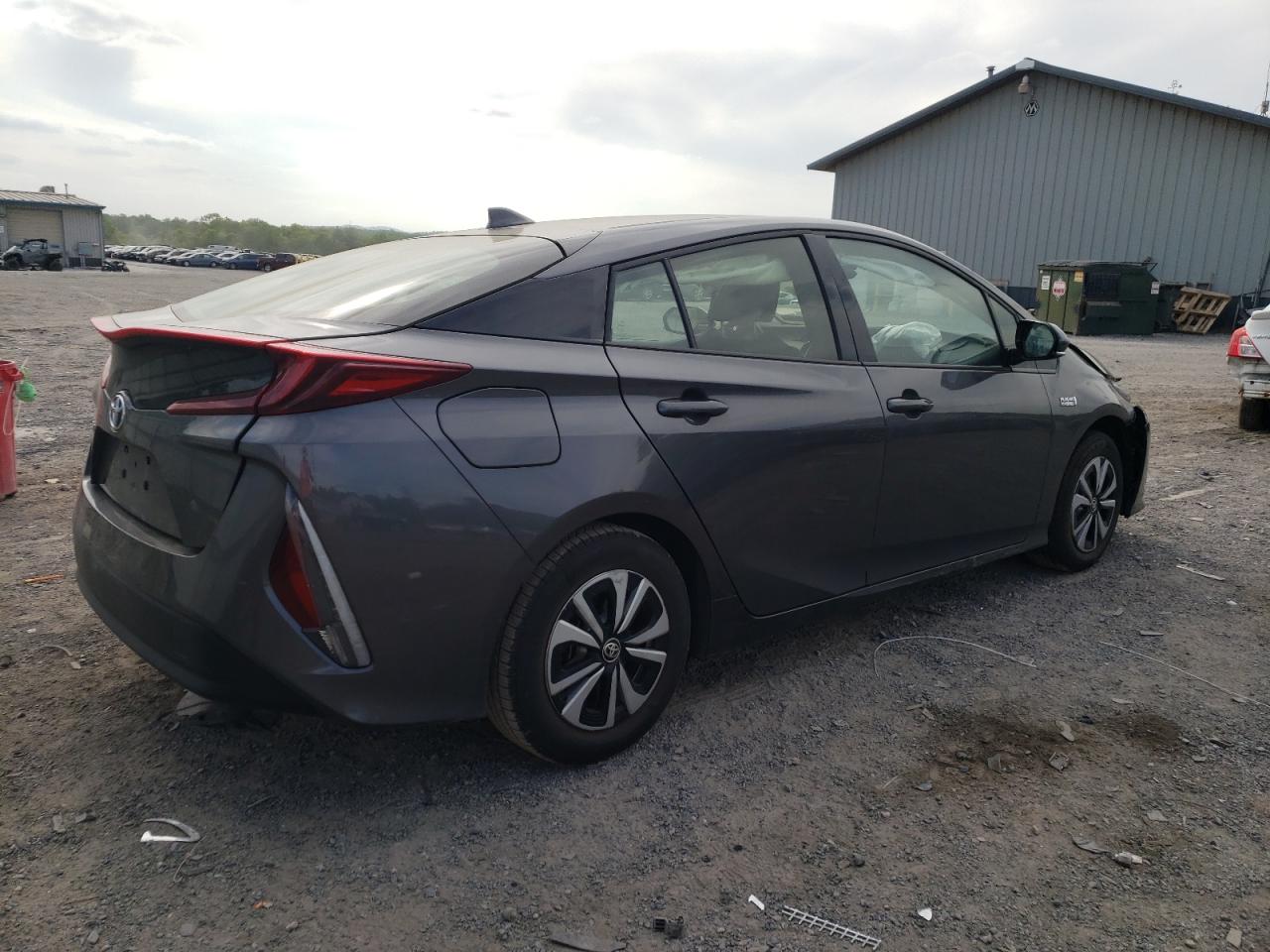 JTDKARFP6J3078720 2018 Toyota Prius Prime