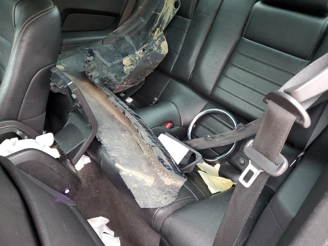 1ZVBP8AM0B5124227 2011 Ford Mustang