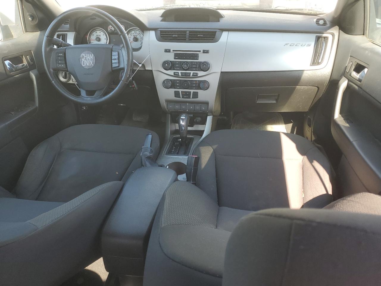 1FAHP3GN8AW176395 2010 Ford Focus Ses