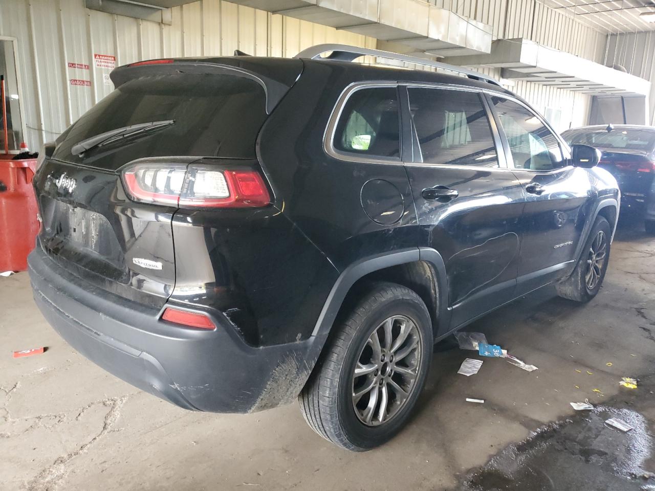 1C4PJMLB7KD174871 2019 Jeep Cherokee Latitude Plus