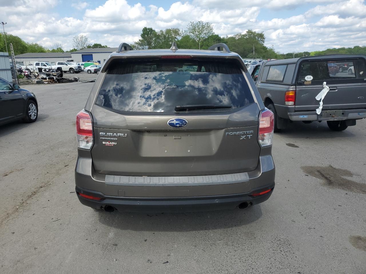 JF2SJGWC1HH573665 2017 Subaru Forester 2.0Xt Touring