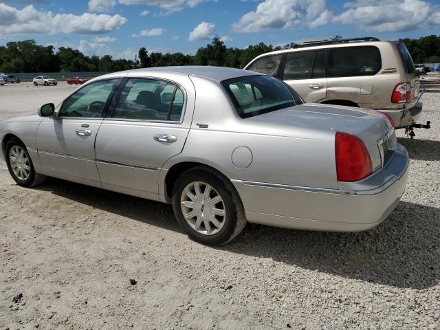 2010 Lincoln Town Car Signature Limited VIN: 2LNBL8CV3AX750674 Lot: 55995174