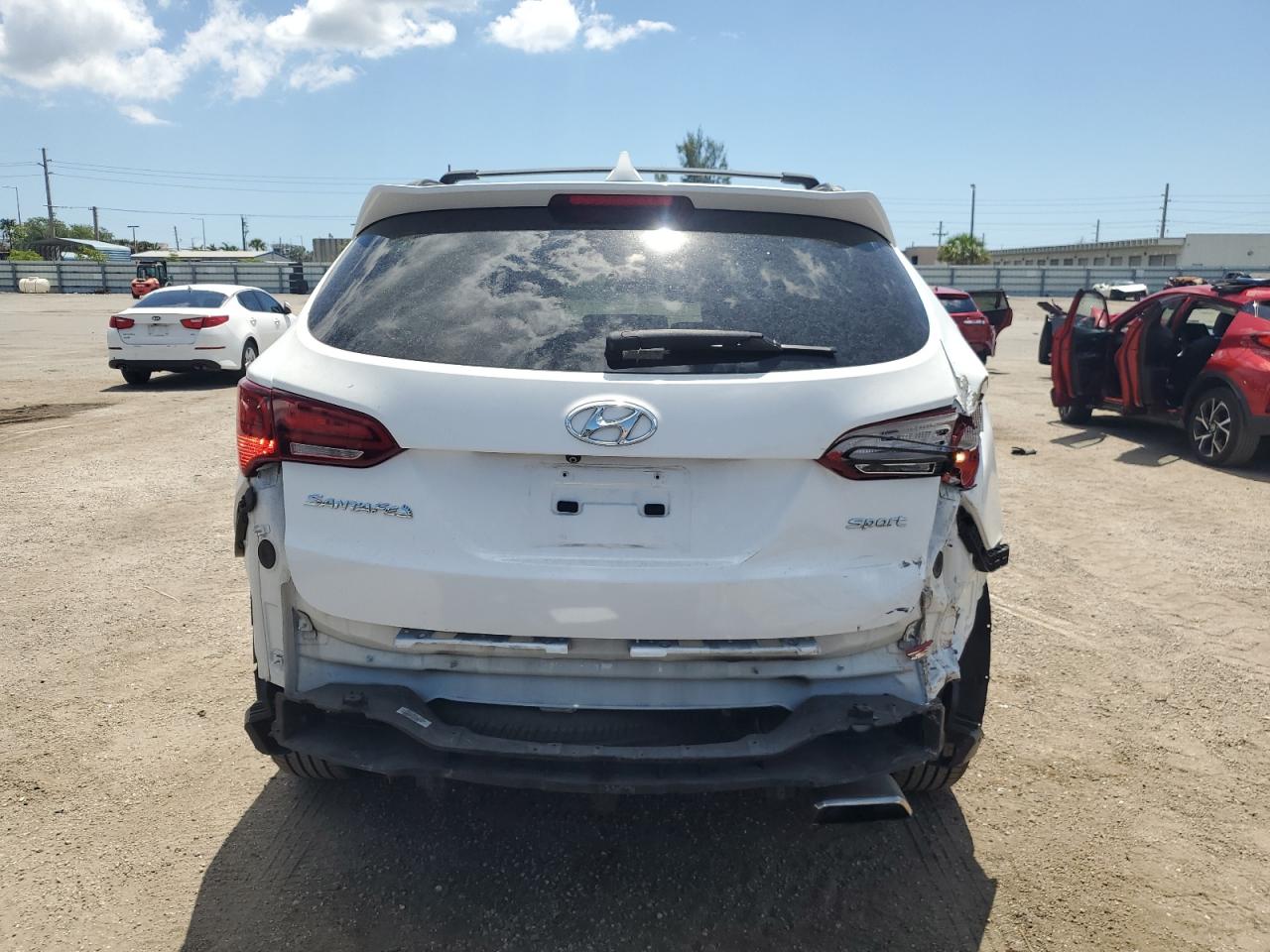 5NMZU3LB7HH013690 2017 Hyundai Santa Fe Sport