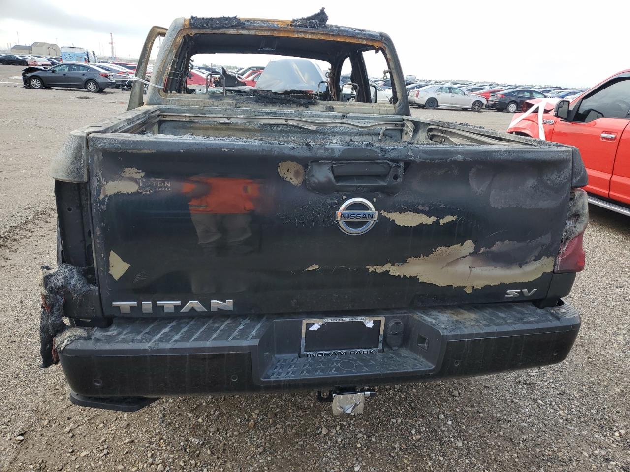 1N6AA1EF5NN100641 2022 Nissan Titan Sv