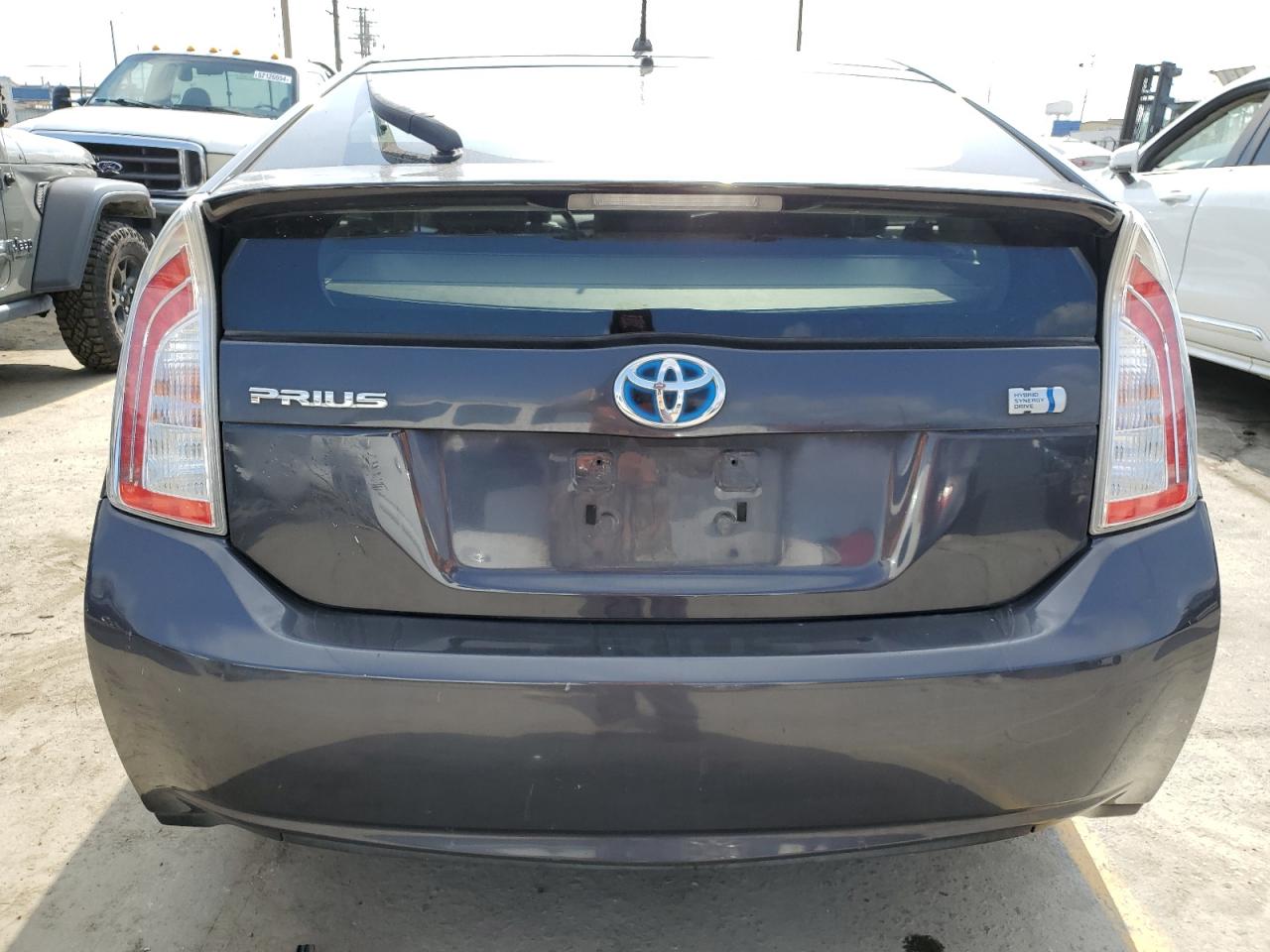 2014 Toyota Prius vin: JTDKN3DU0E1750704