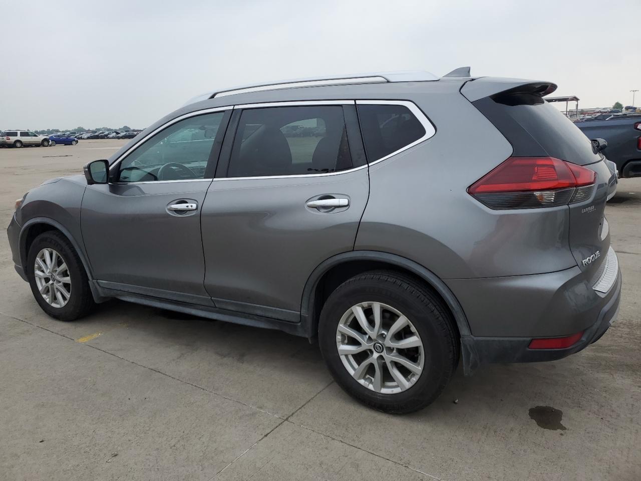 2018 Nissan Rogue S vin: KNMAT2MV0JP540017