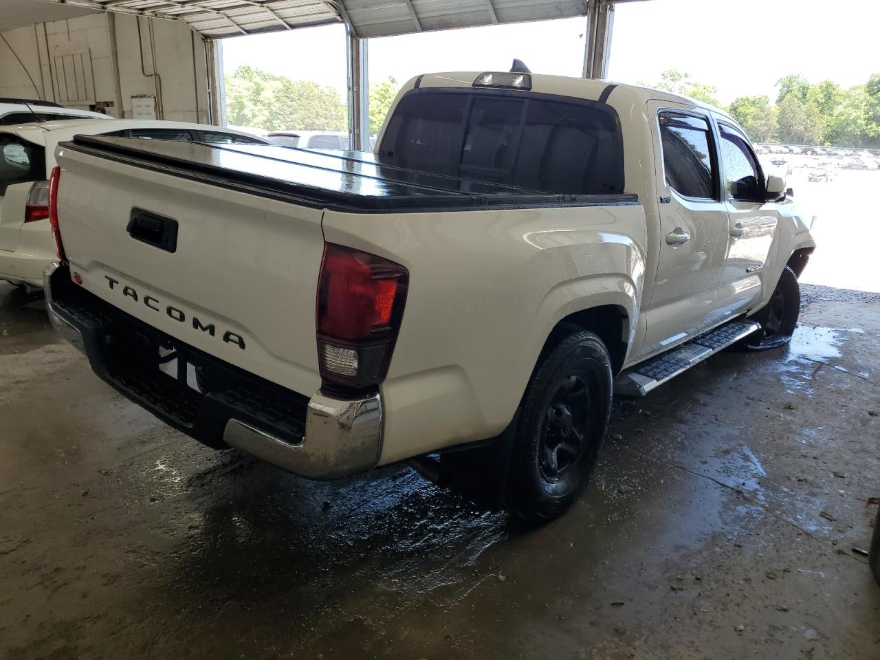 2019 Toyota Tacoma Double Cab vin: 5TFAX5GN6KX148131