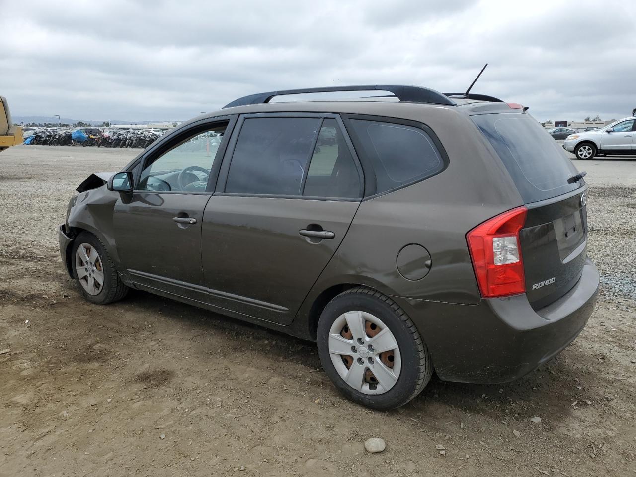 KNAFG528697266484 2009 Kia Rondo Base