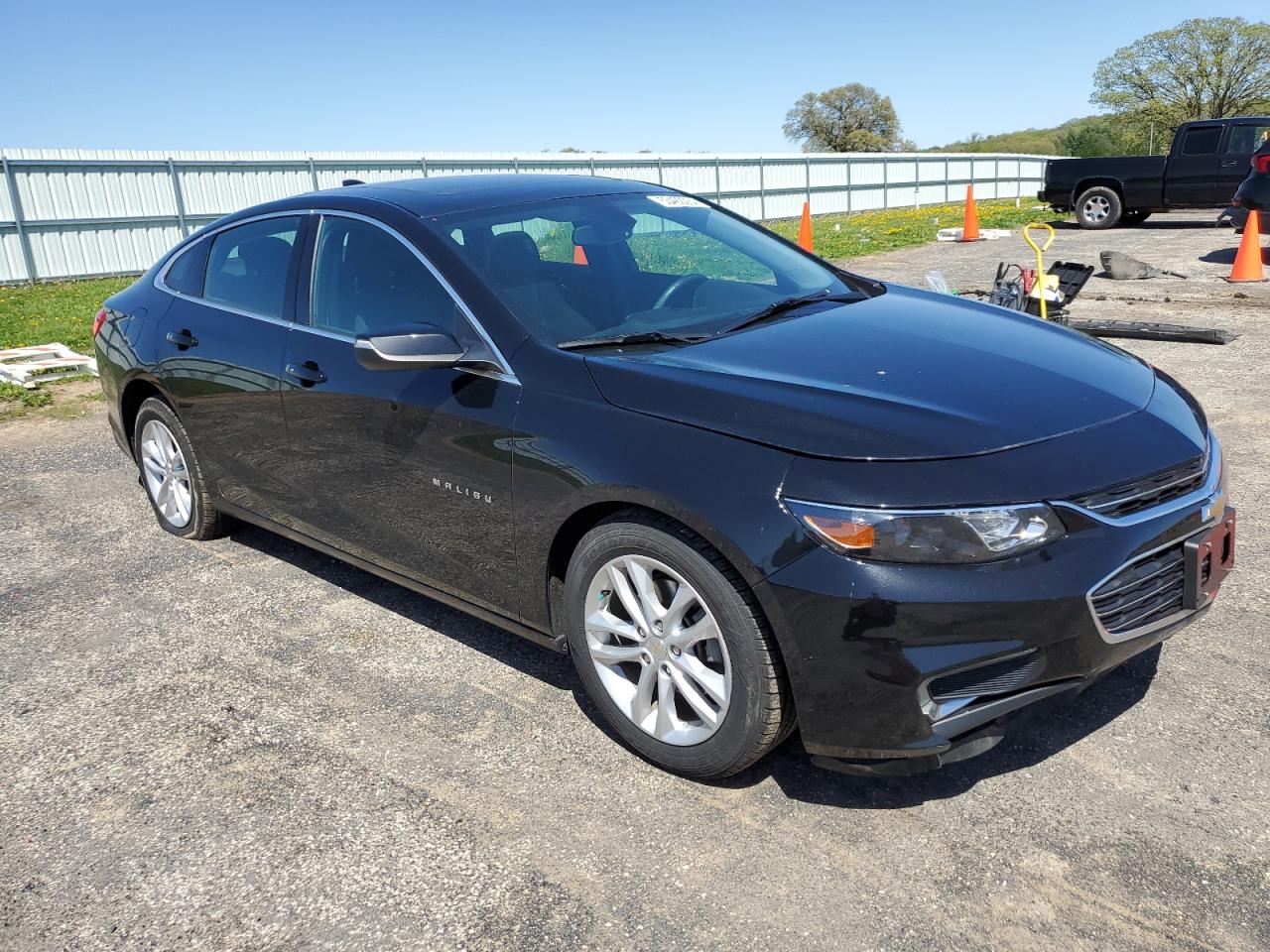 1G1ZD5ST3JF122701 CHEVROLET MALIBU 2018