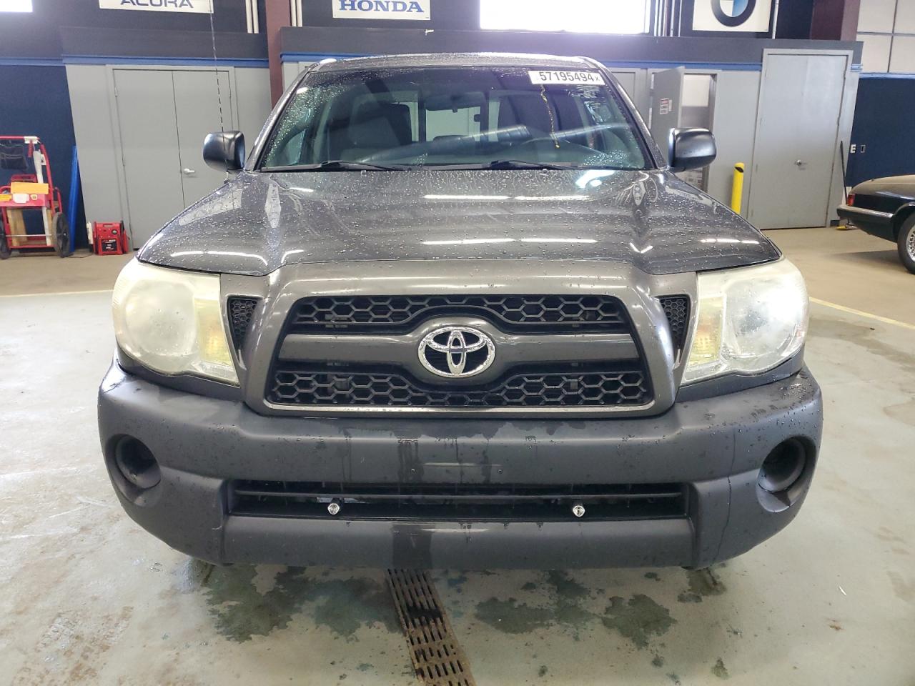 5TFNX4CN8BX005862 2011 Toyota Tacoma