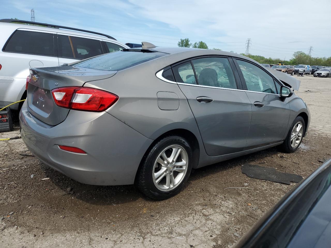 1G1BE5SM5J7129392 CHEVROLET CRUZE 2018