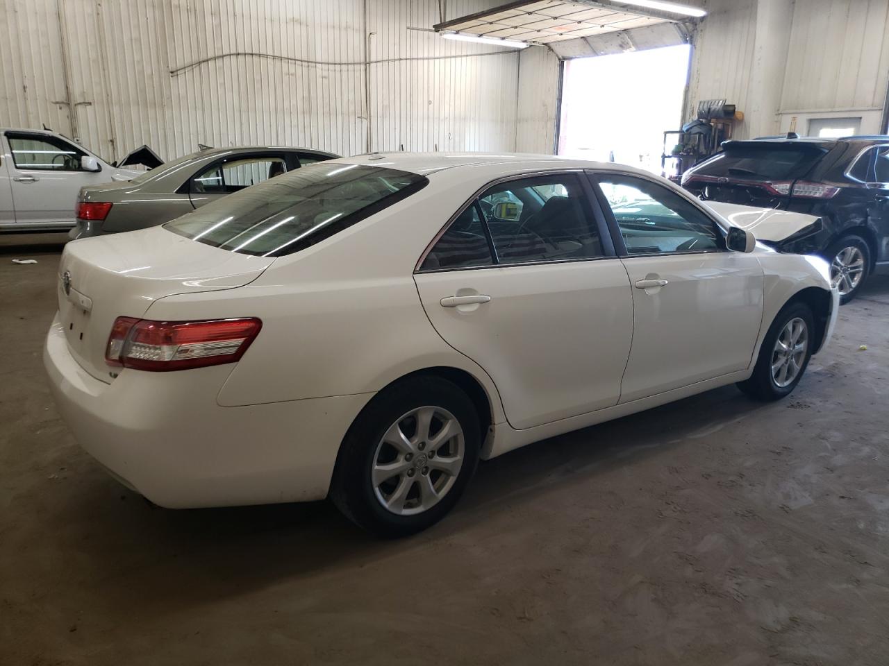 4T1BF3EK2BU614381 2011 Toyota Camry Base