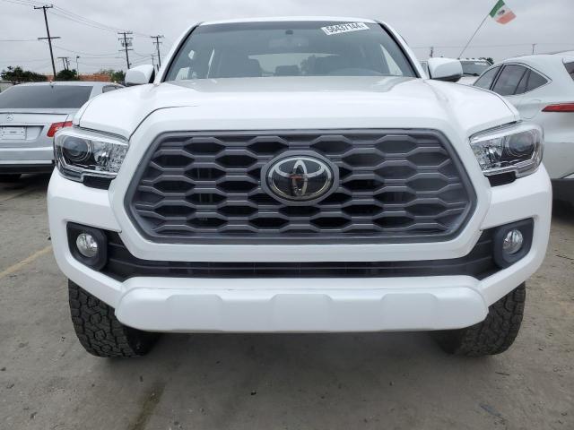 2018 Toyota Tacoma Dbl Cab/Sr/Trdspt/Or/Pro VIN: 3TMCZ5AN4JM125205 Lot: 56437144