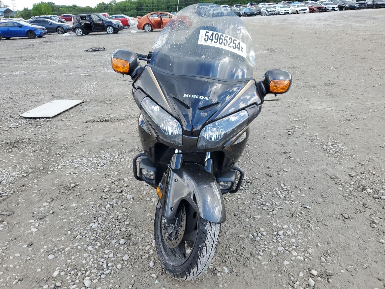 JH2SC68G2GK400166 2016 Honda Gl1800