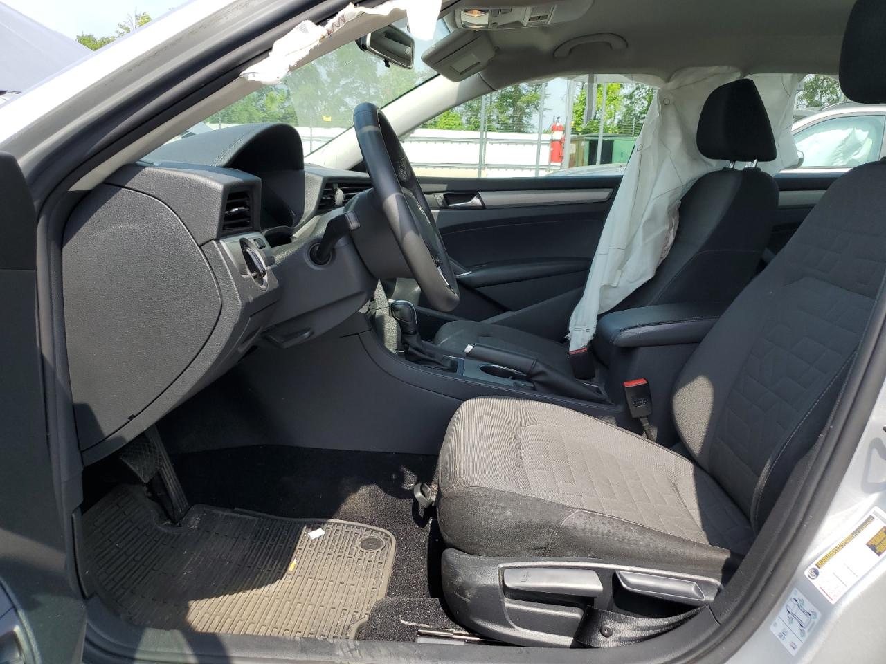 1VWAA7A3XMC012998 2021 Volkswagen Passat S