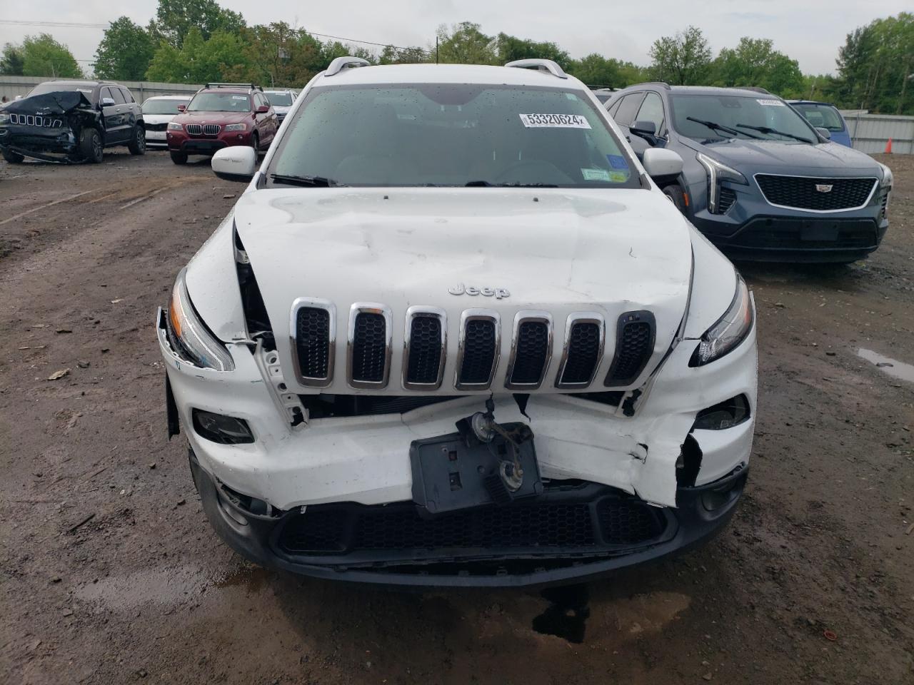 1C4PJMCB8HW601536 2017 Jeep Cherokee Latitude