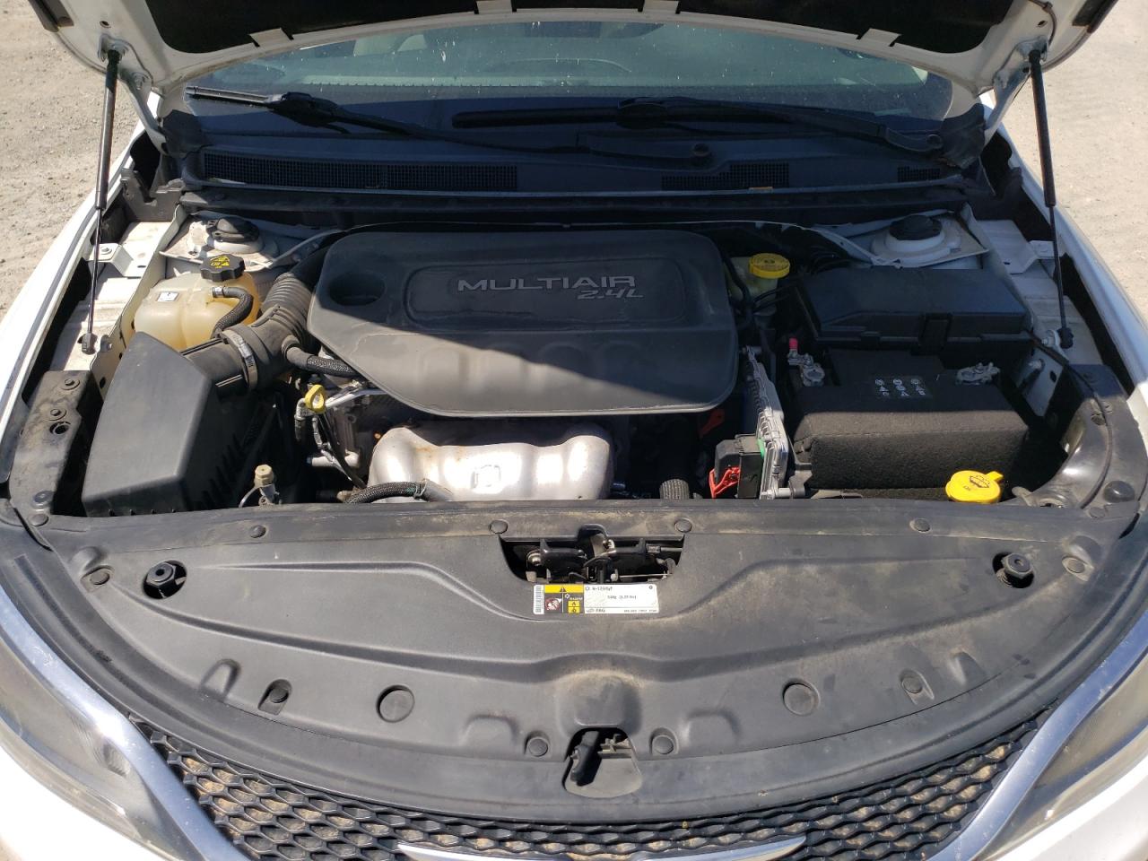 1C3CCCFB5FN550809 2015 Chrysler 200 Lx