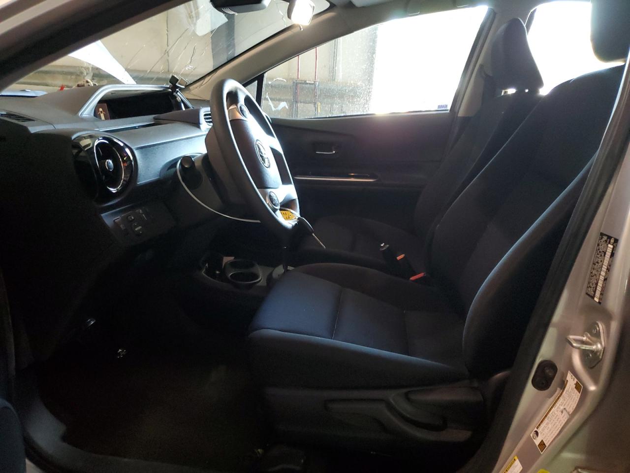 JTDKDTB30H1596822 2017 Toyota Prius C