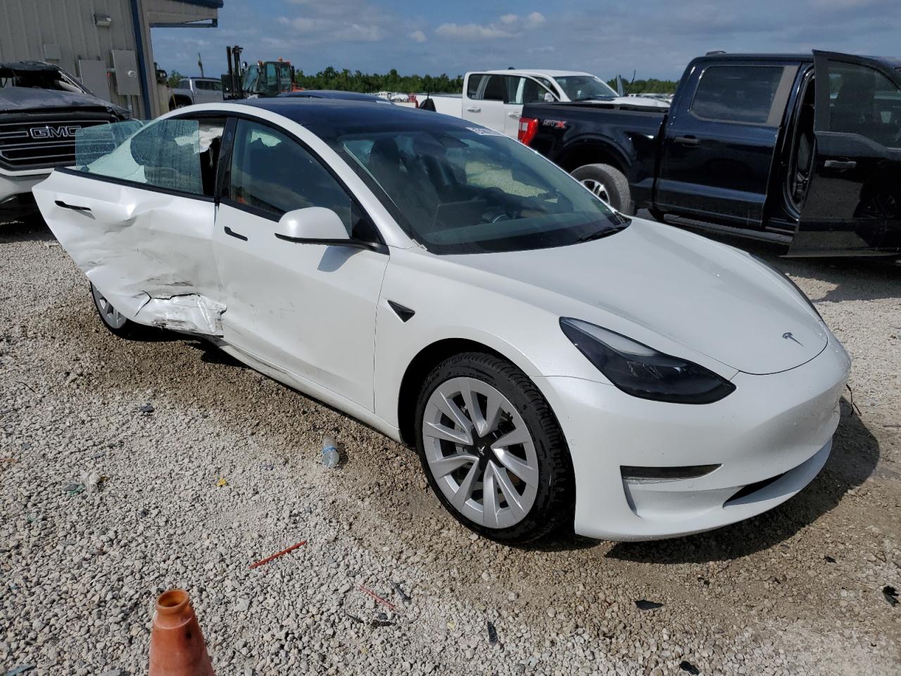 5YJ3E1EA5NF285938 2022 Tesla Model 3