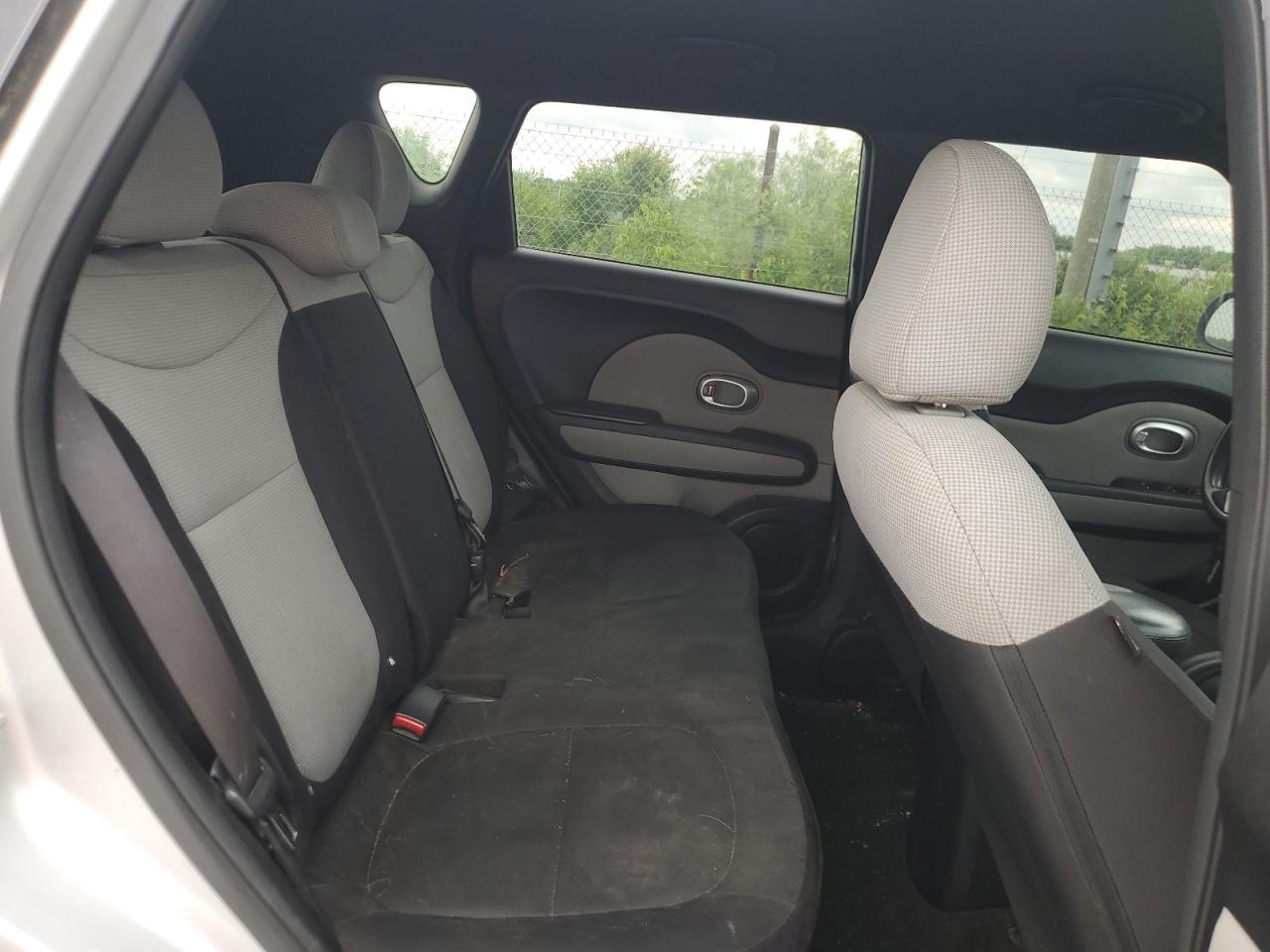 KNDJN2A29F7766102 2015 Kia Soul