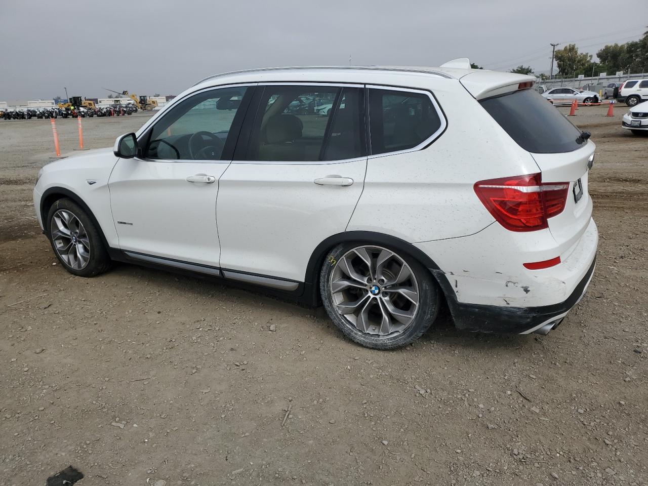 5UXWZ7C3XH0V93830 2017 BMW X3 Sdrive28I