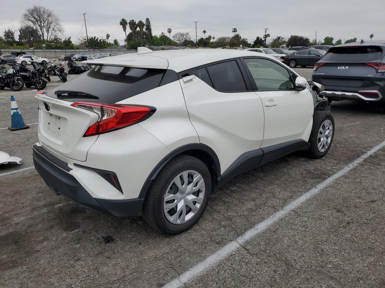 2020 Toyota C-Hr Xle vin: JTNKHMBX4L1074728