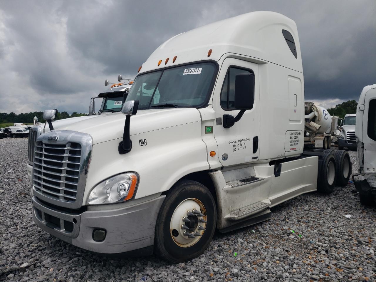 1FUJGLD54FLGA8982 2015 Freightliner Cascadia 125