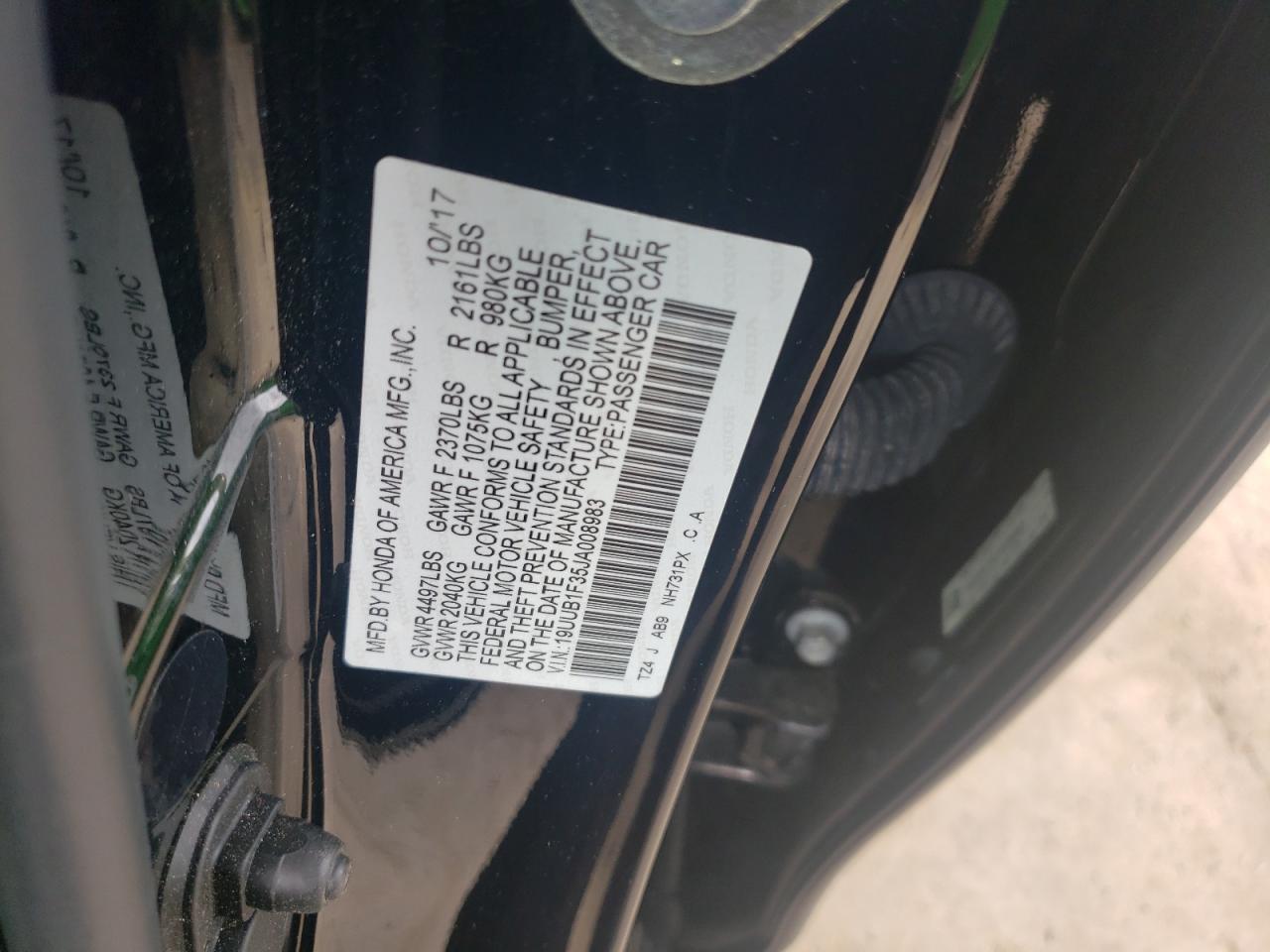 19UUB1F35JA008983 2018 Acura Tlx