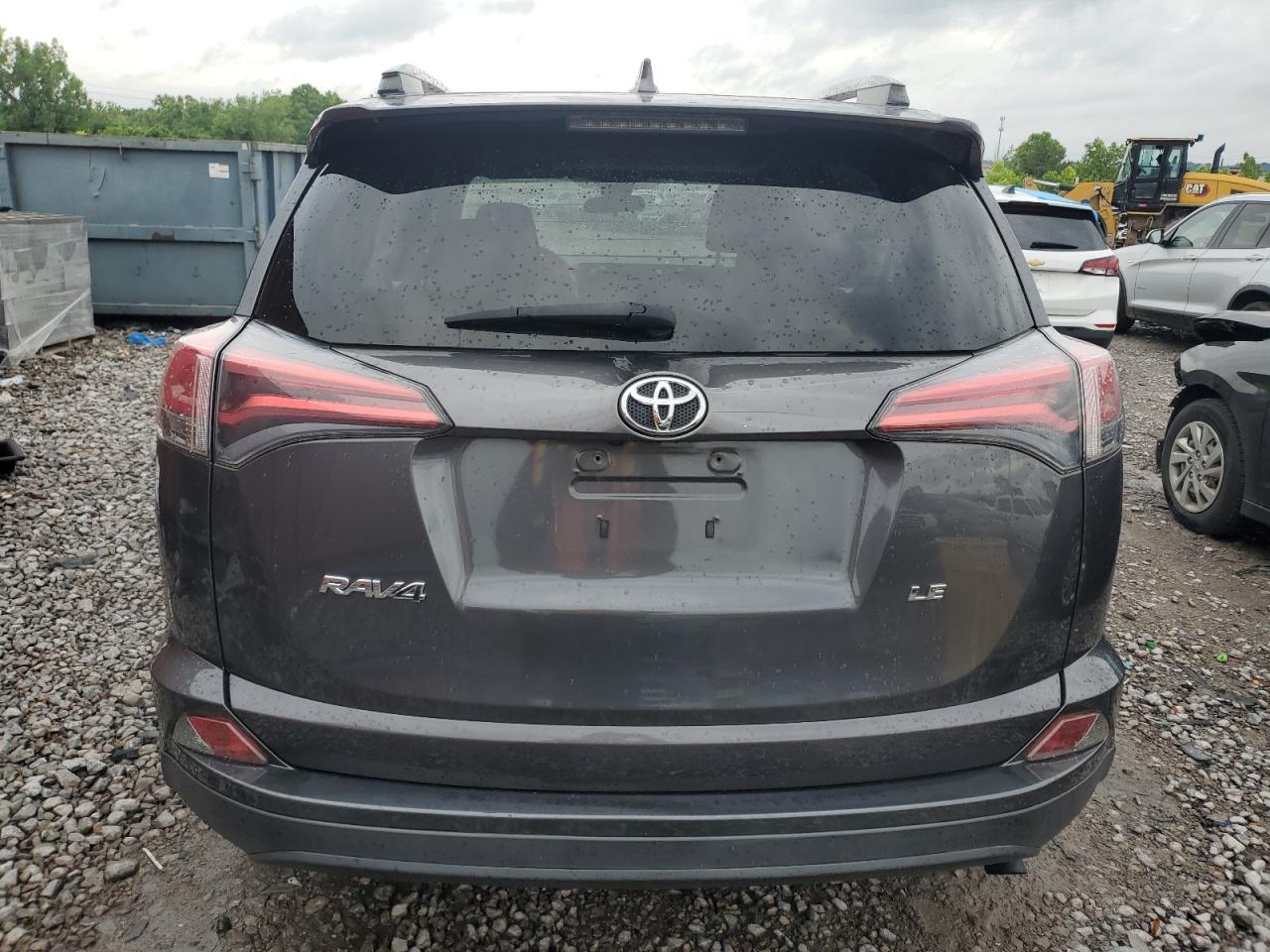 JTMZFREV9HJ122425 2017 Toyota Rav4 Le