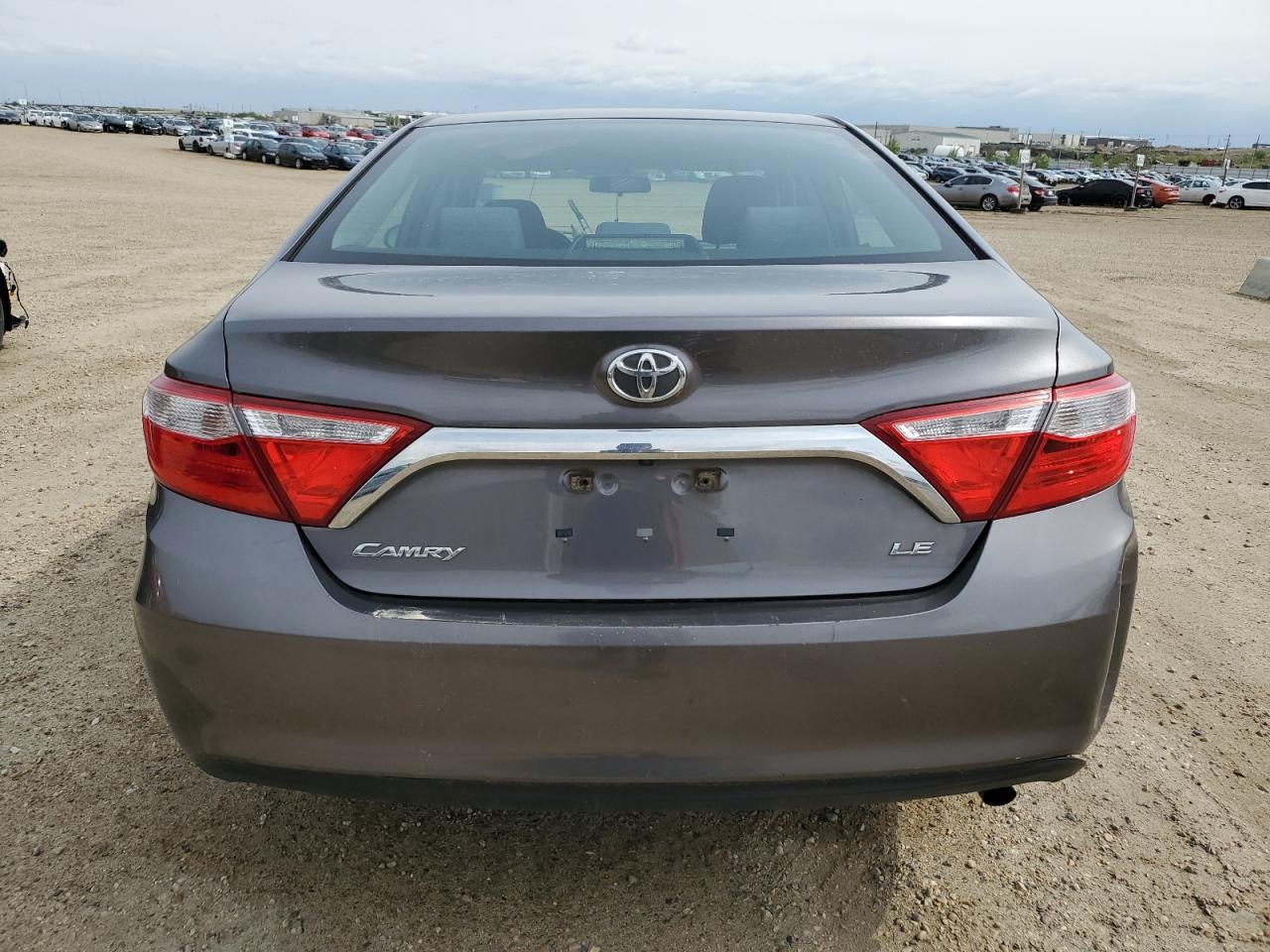 4T1BF1FK8FU082949 2015 Toyota Camry Le