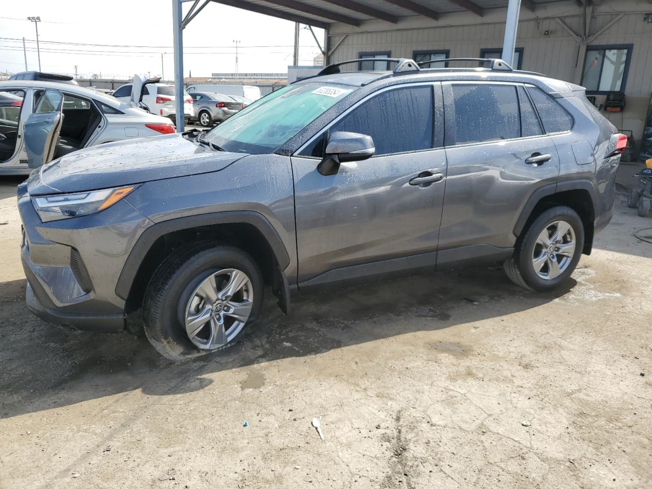 2022 Toyota Rav4 Xle vin: 2T3W1RFV8NC173770