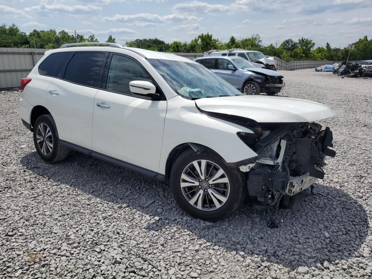 5N1DR2MNXHC685963 2017 Nissan Pathfinder S