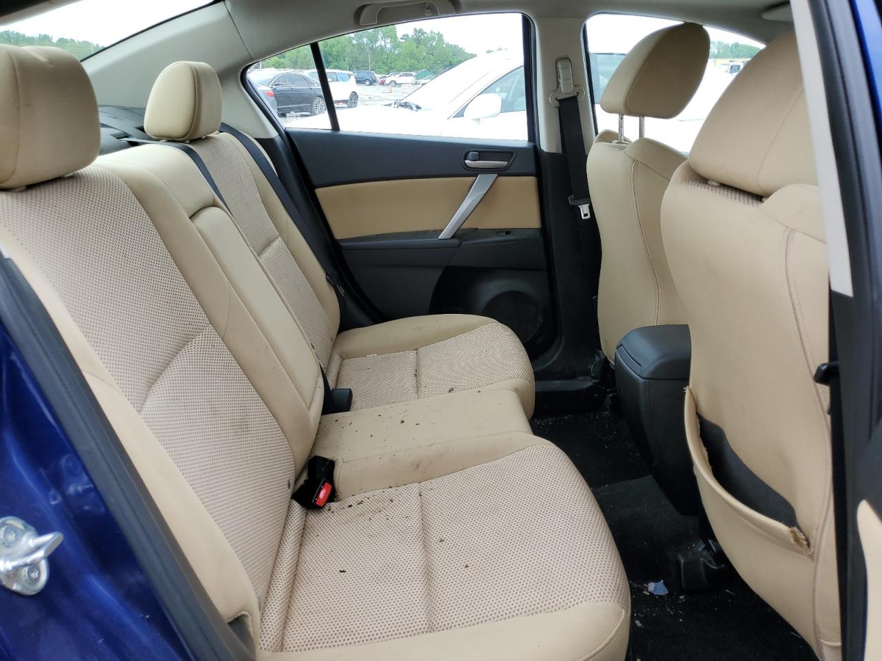 JM1BL1V57C1579884 2012 Mazda 3 S