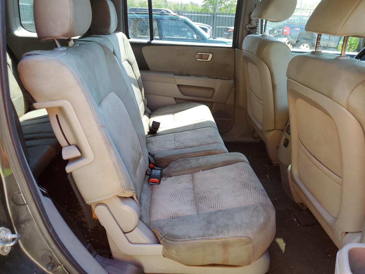 5FNYF4H20CB022472 2012 Honda Pilot Lx