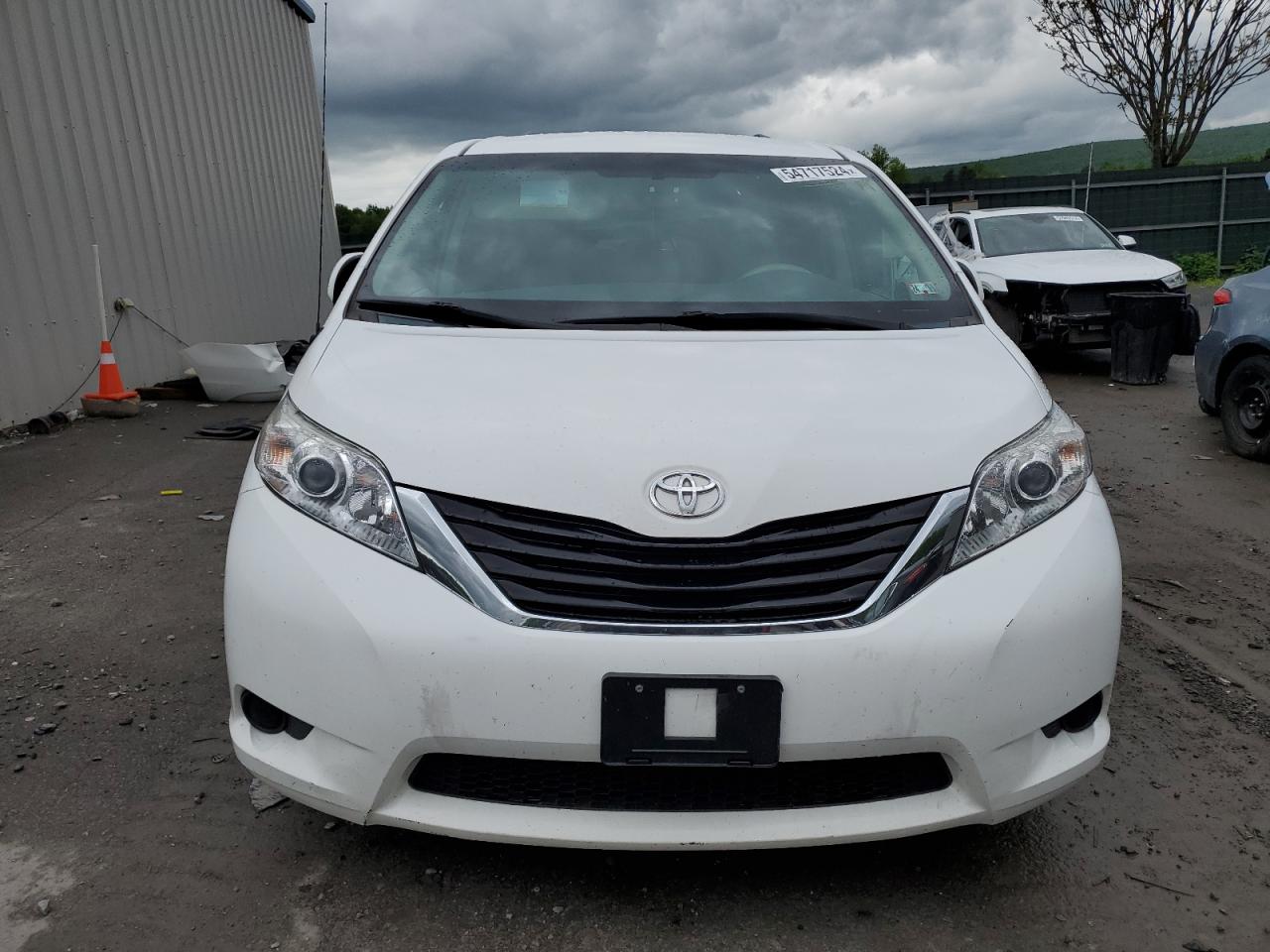 5TDKK3DC3DS376414 2013 Toyota Sienna Le