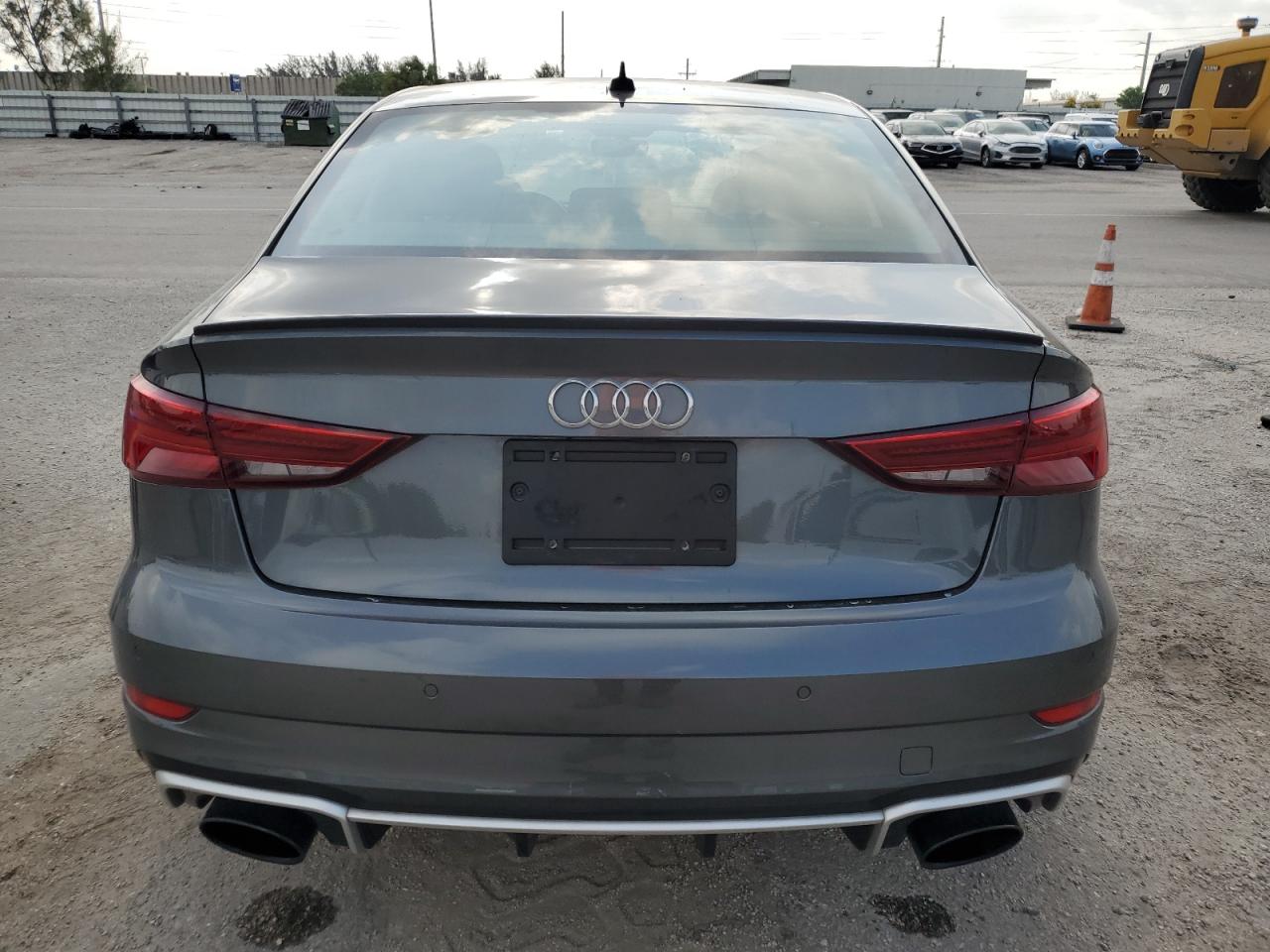 2019 Audi Rs3 vin: WUABWGFFXKA900285