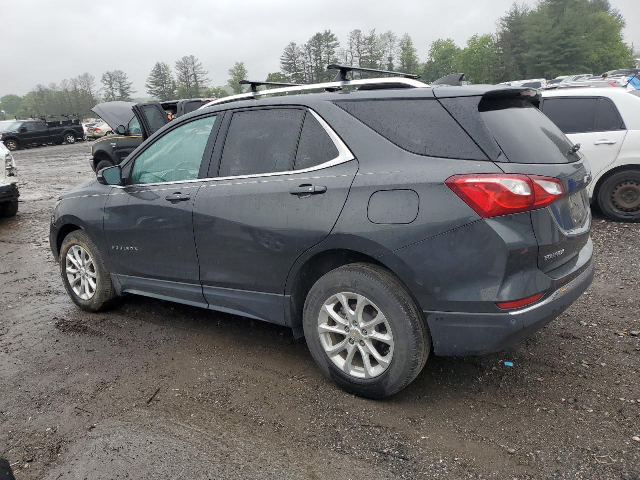 2GNAXSEV8J6138224 2018 Chevrolet Equinox Lt