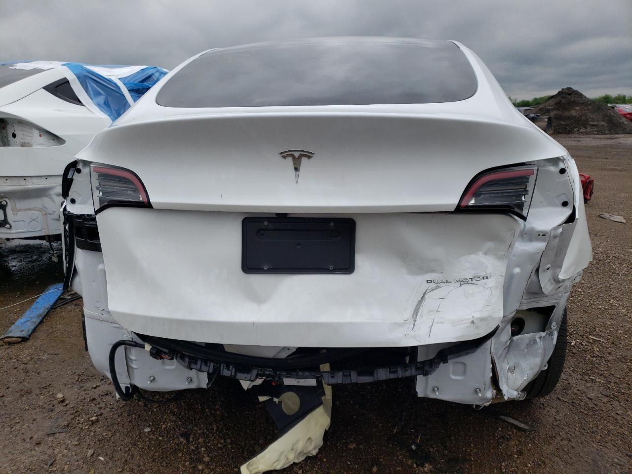 7SAYGDEE1PA142606 2023 Tesla Model Y