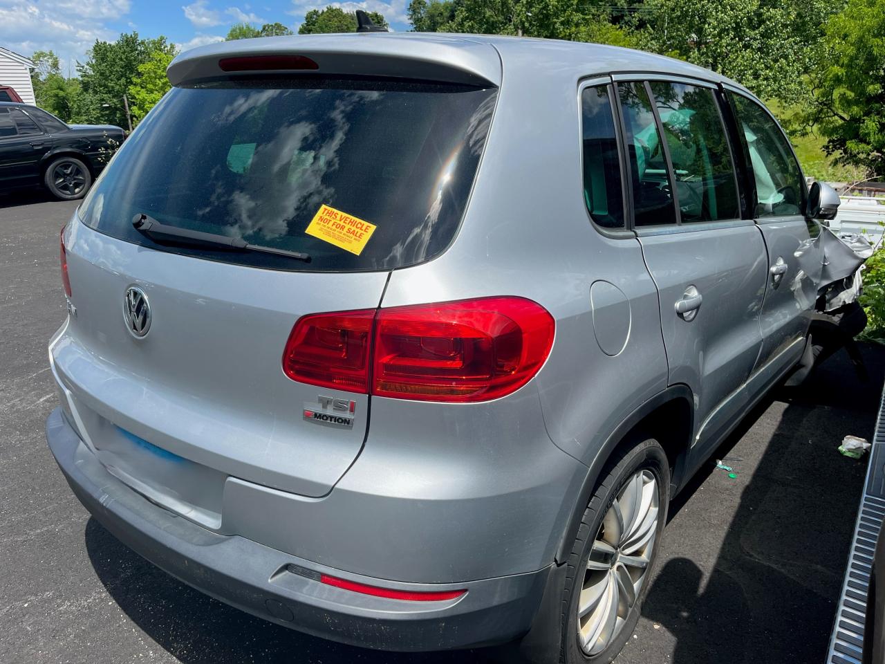 WVGBV7AXXGW540103 2016 Volkswagen Tiguan S