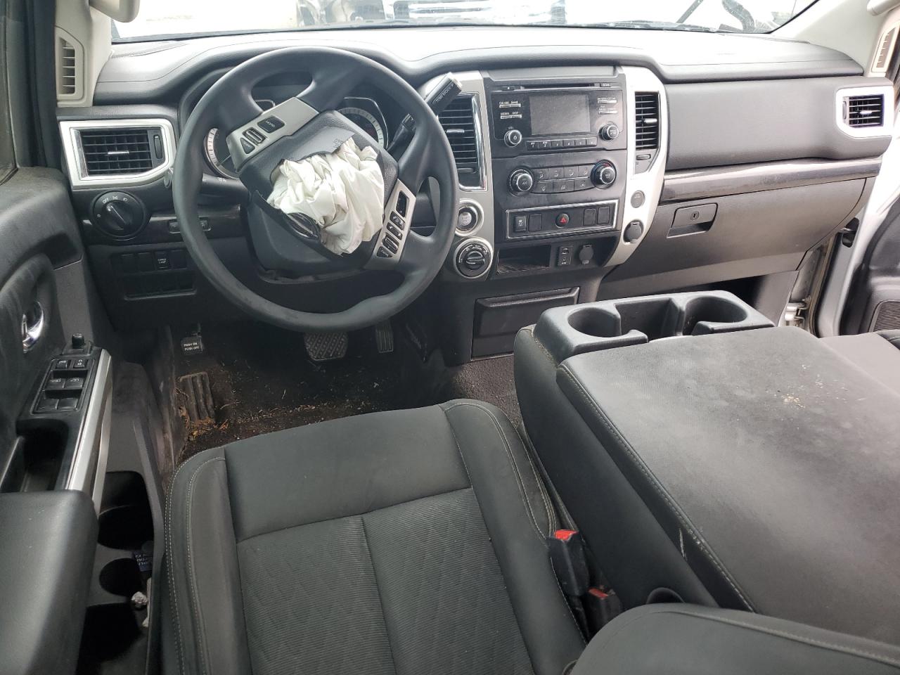 1N6AA1EJ5JN544150 2018 Nissan Titan S