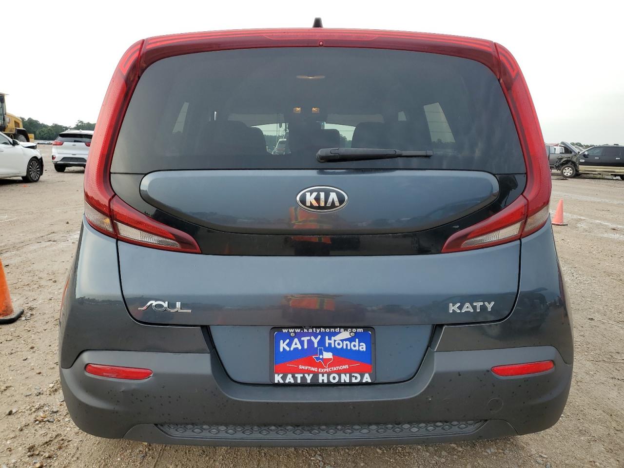 KNDJ23AU6L7084841 2020 Kia Soul Lx