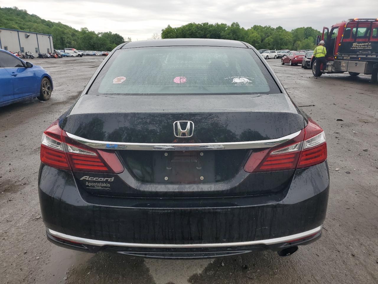 1HGCR2F36HA082601 HONDA ACCORD 2017