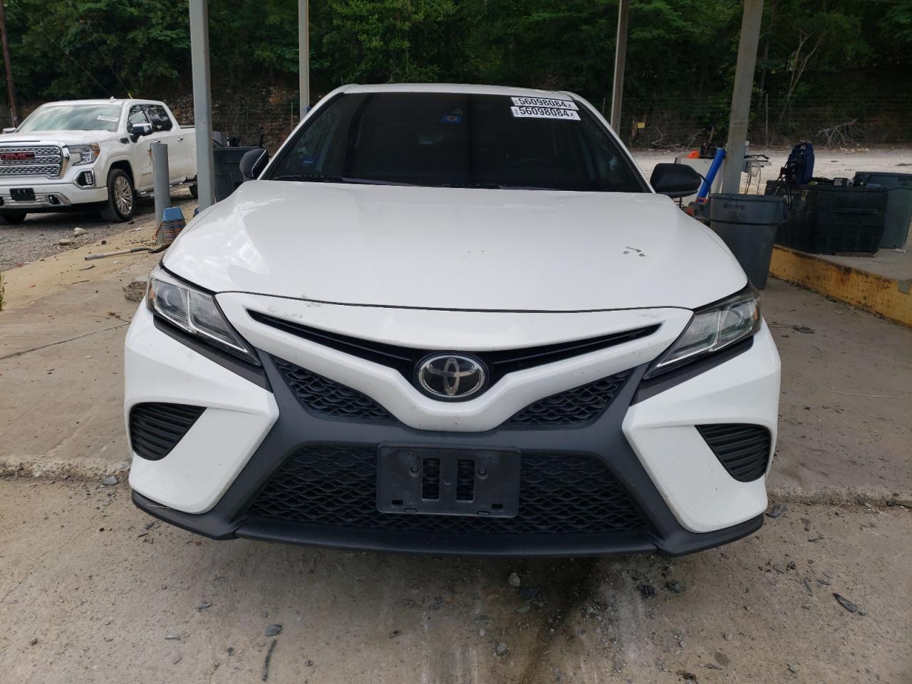 4T1B11HK4KU698105 TOYOTA CAMRY 2019