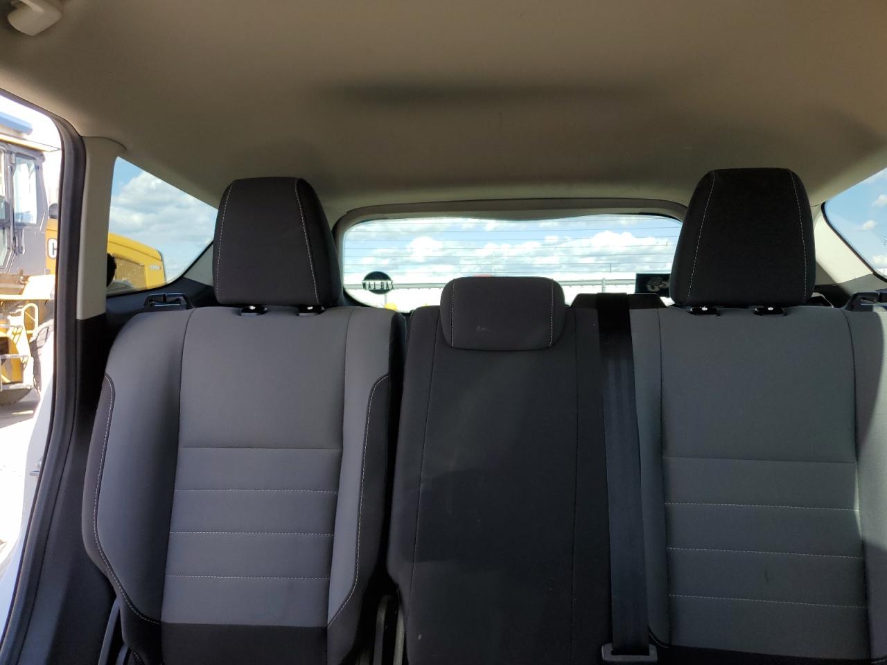 1FMCU0F77HUC11833 FORD ESCAPE 2017