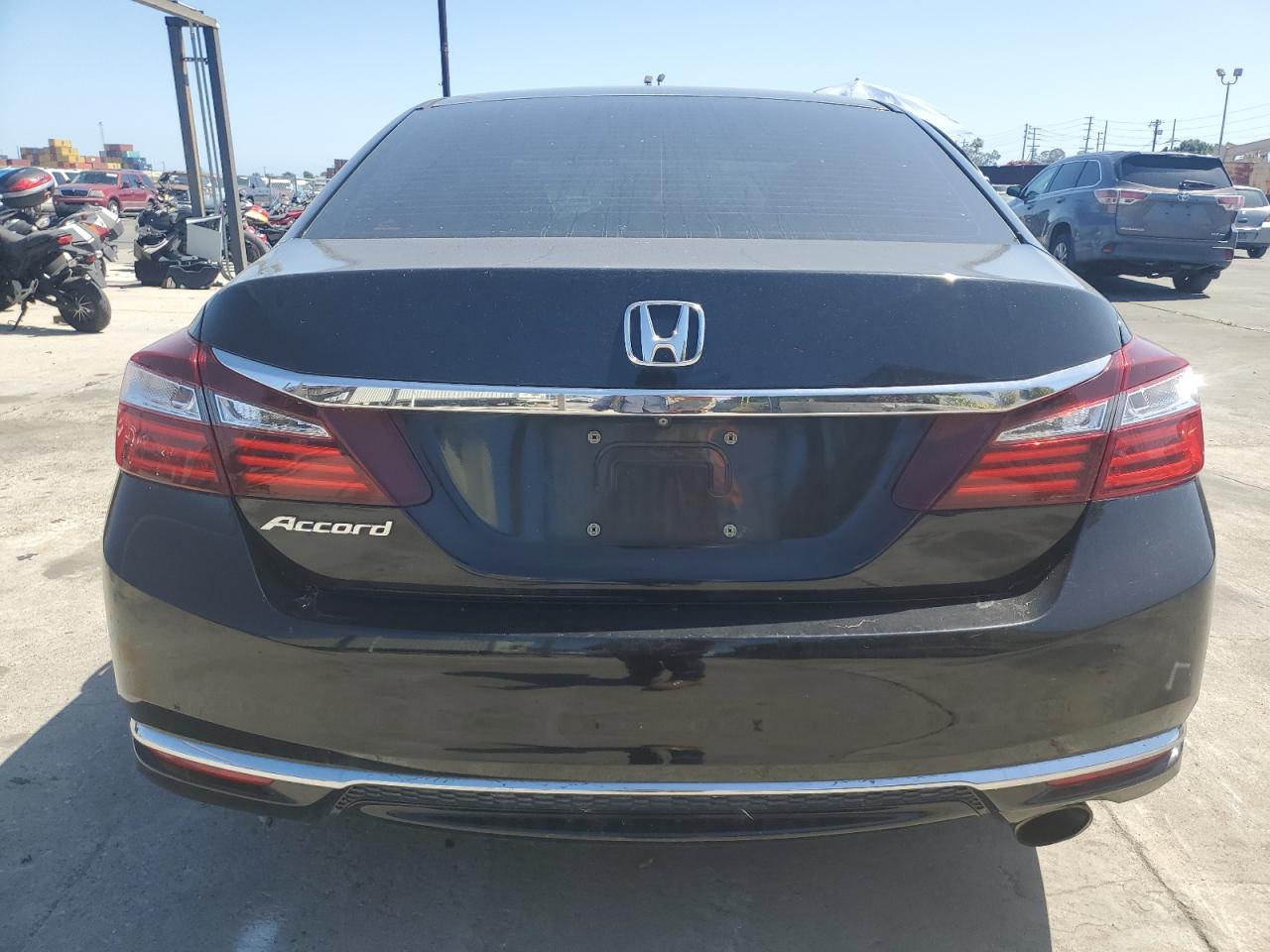 1HGCR2F31HA123376 2017 Honda Accord Lx