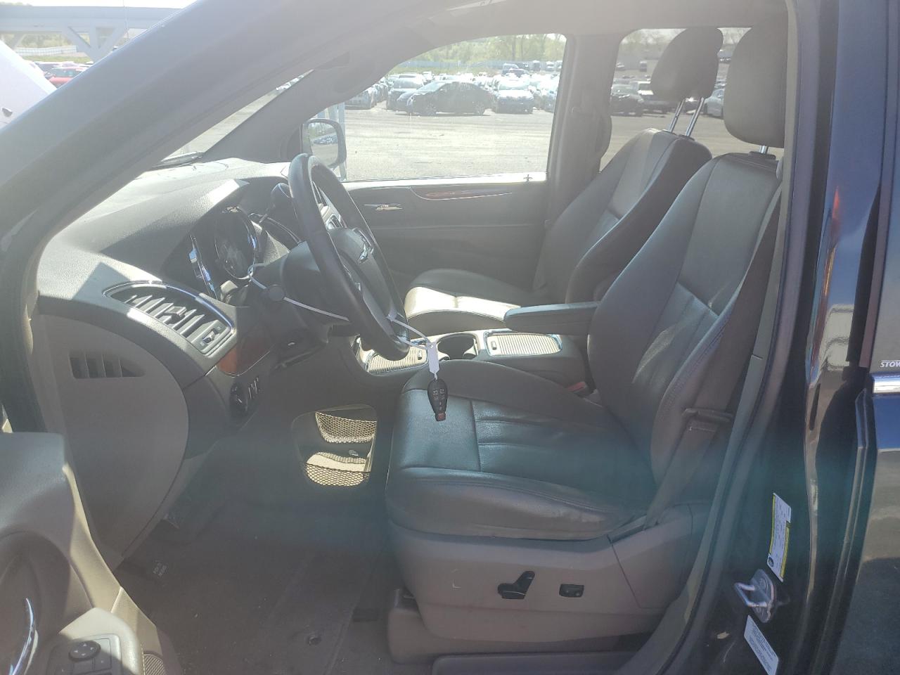 2C4RC1CG8ER248958 2014 Chrysler Town & Country Touring L